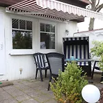 Moewe Im Ostseeidyll Am Waldrand * 奥斯特巴特宁哈根
