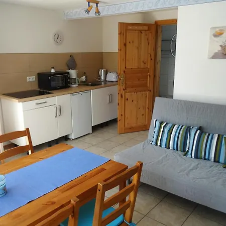 Moewe Im Ostseeidyll Am Waldrand 펜션 *